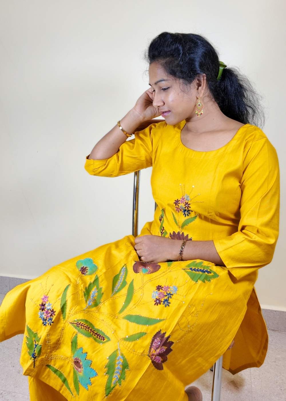 Women’s Yellow fully brush print Kurta Set