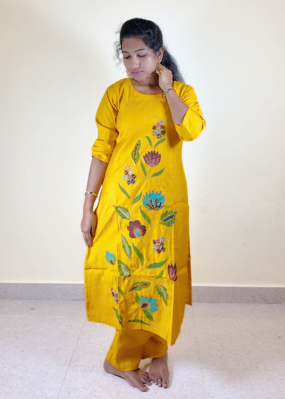 Women’s Yellow fully brush print Kurta Set