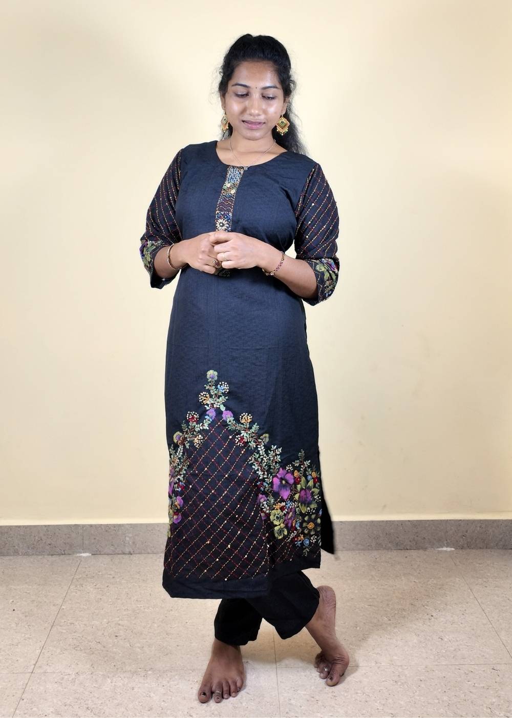 Women’s  Kurta Set with Brush Print & Hand Maggam Work