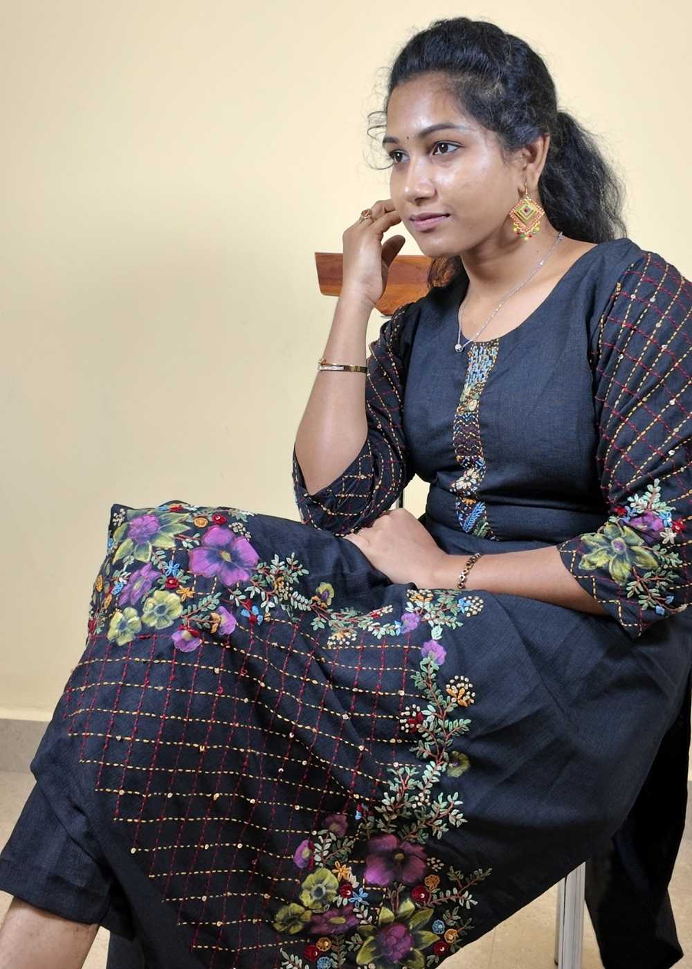 Women’s  Kurta Set with Brush Print & Hand Maggam Work