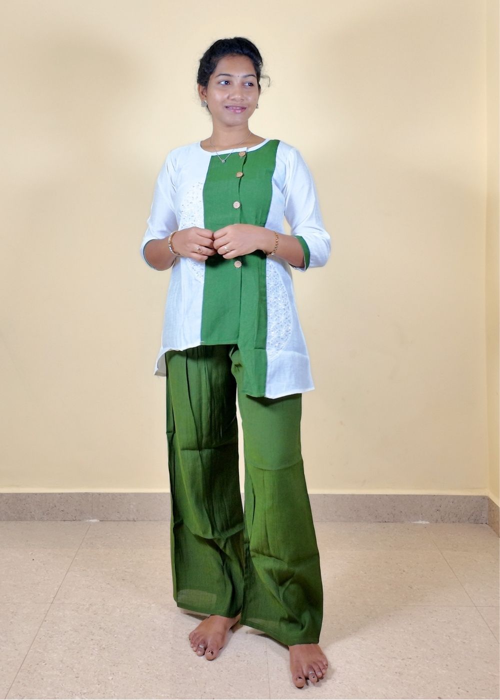 Women’s Green & White Vatican Cord-set