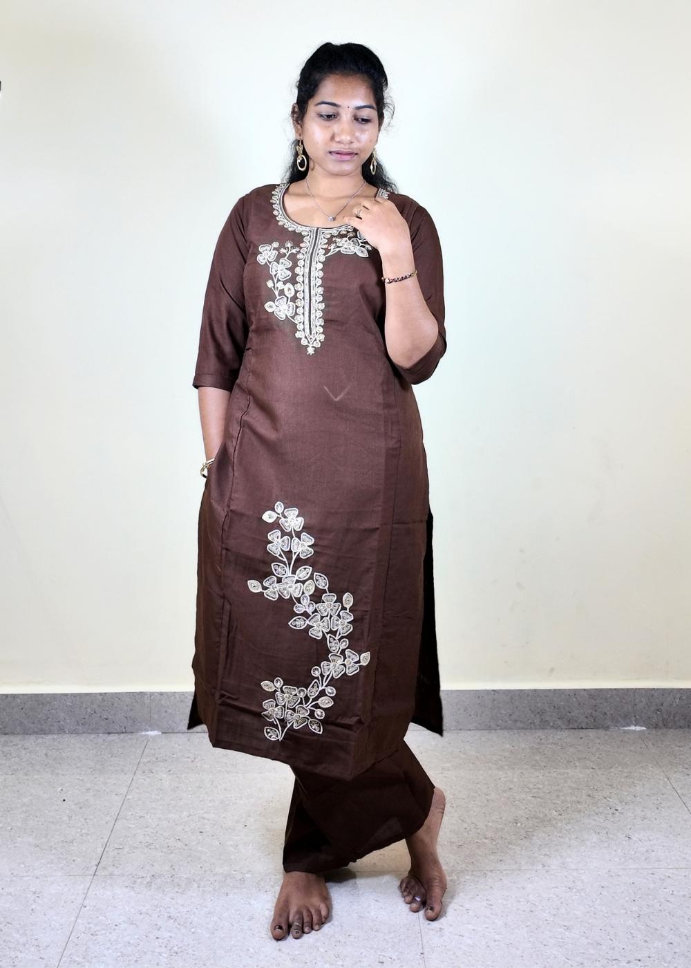 Women’s Slub Cotton 2-Piece Kurta Set with Floral Embroidery Work