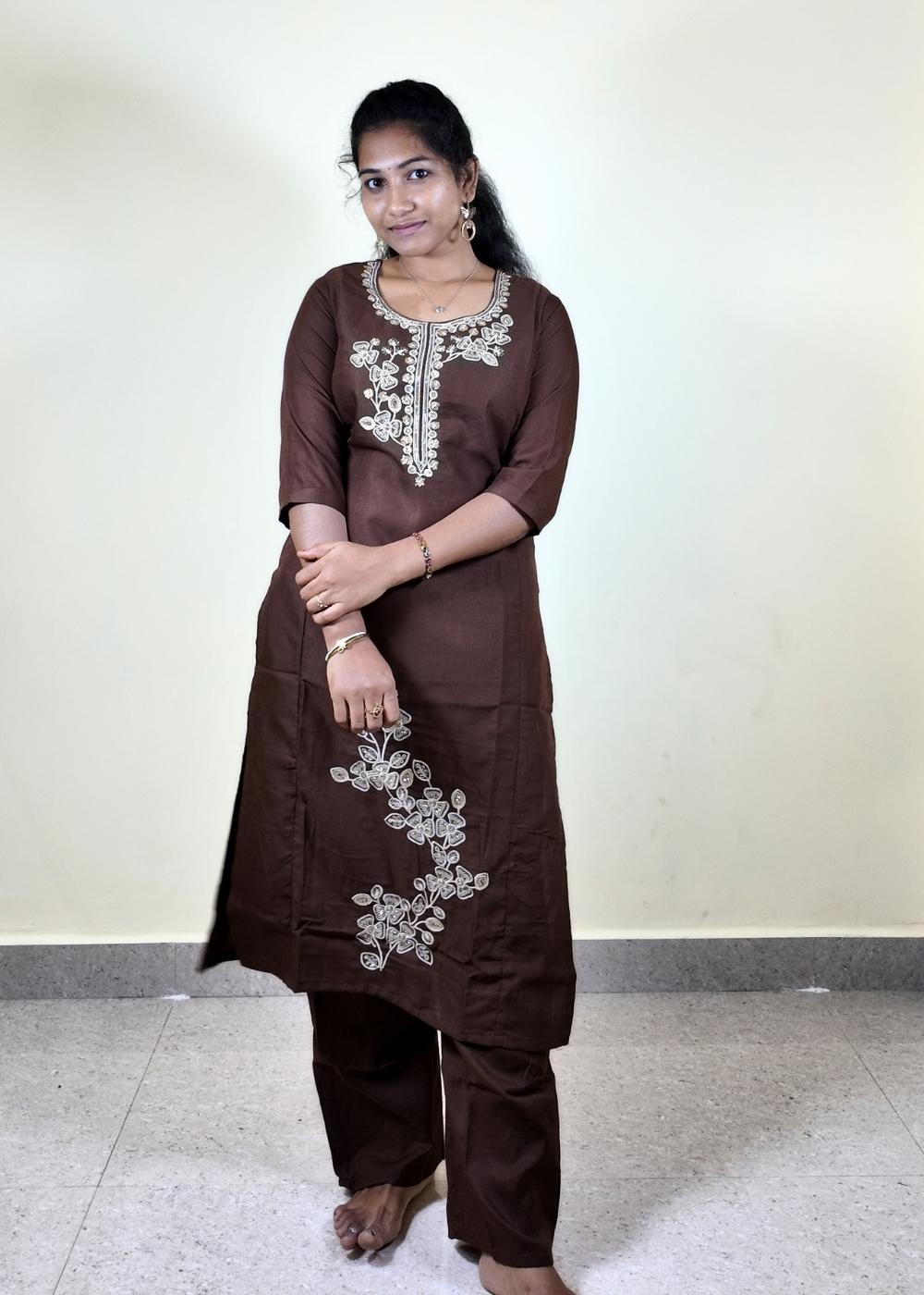 Women’s Slub Cotton 2-Piece Kurta Set with Floral Embroidery Work