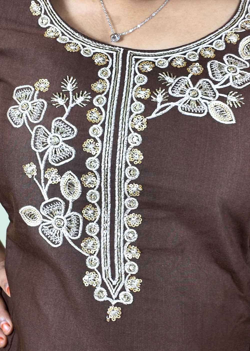 Women’s Slub Cotton 2-Piece Kurta Set with Floral Embroidery Work