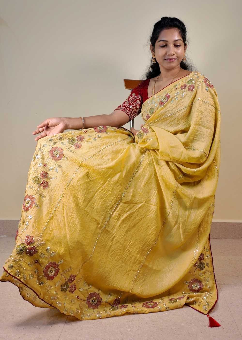 Crushed Organza Floral Kardhana and embroider Handwork Saree