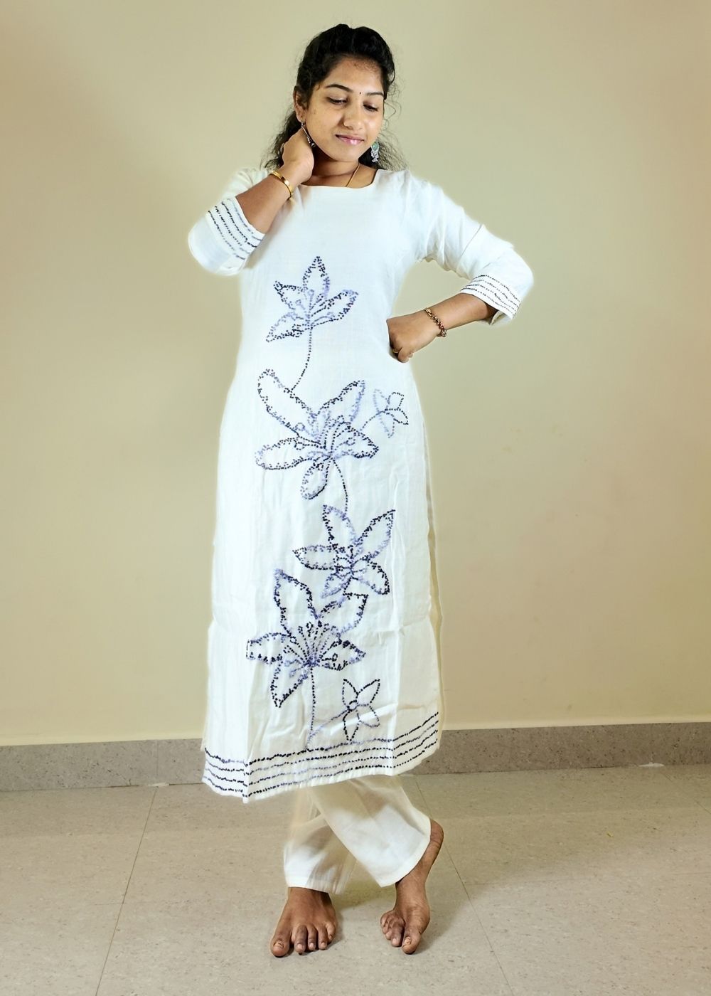 White Vatican 2-Piece Set with Full Handwork