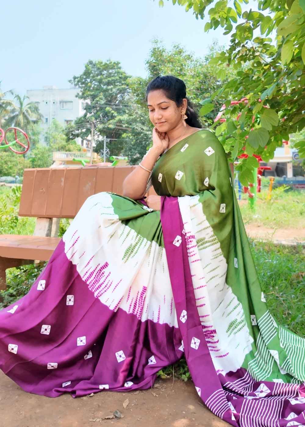 Satin Geometric Print Saree